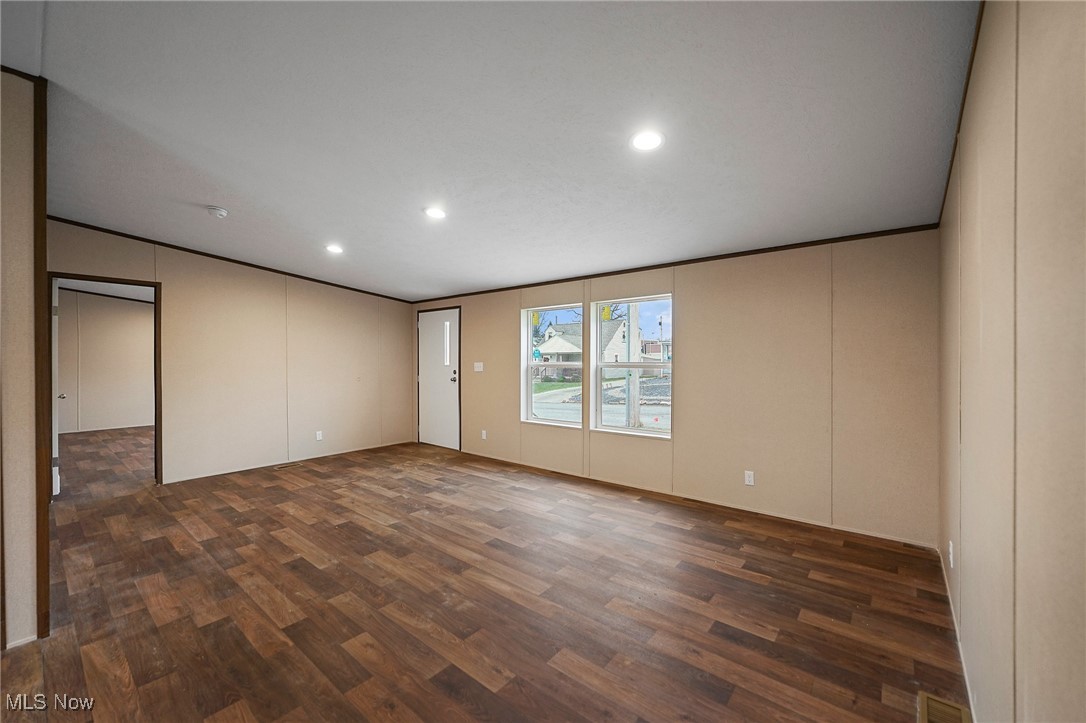 541 Lincoln Avenue Struthers OH 44471