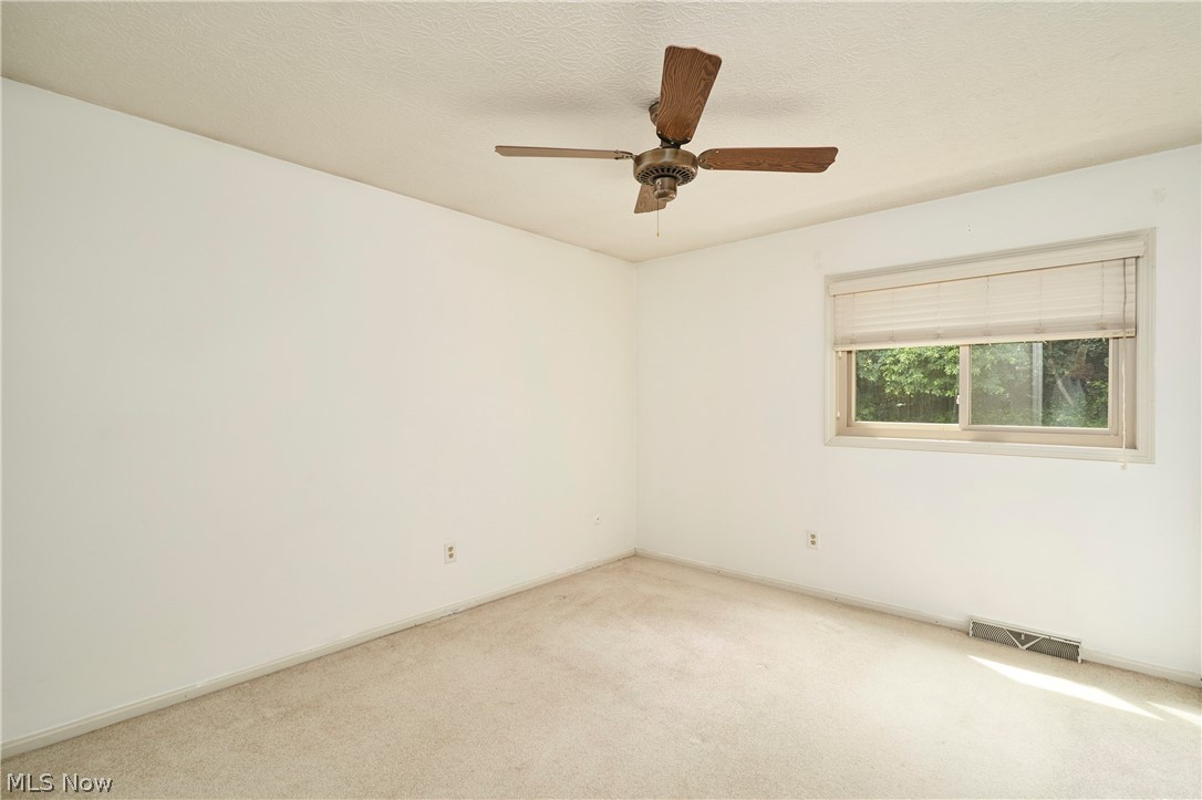 792 Jolson Avenue Akron OH 44319