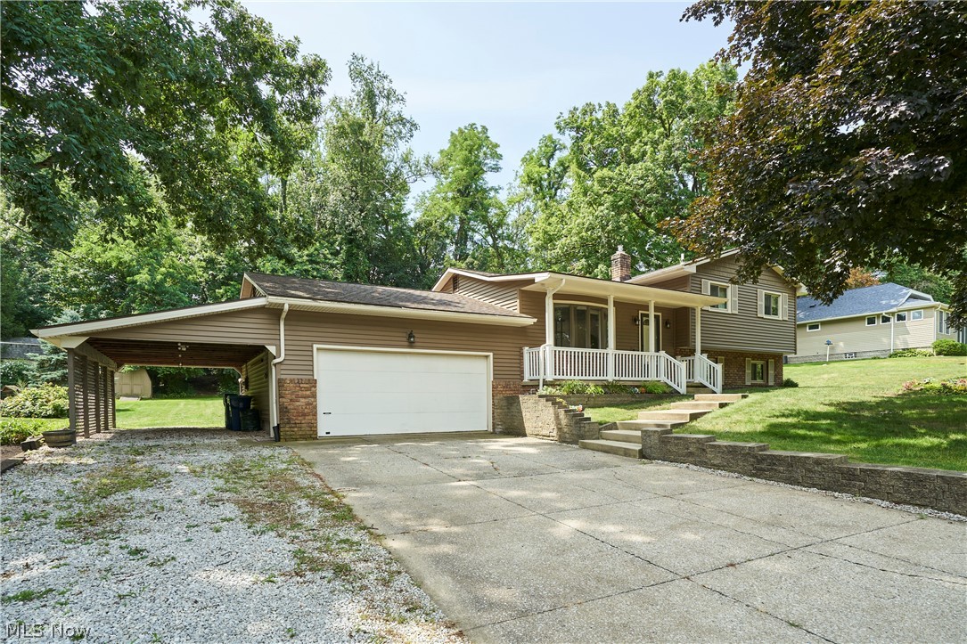 792 Jolson Avenue Akron OH 44319