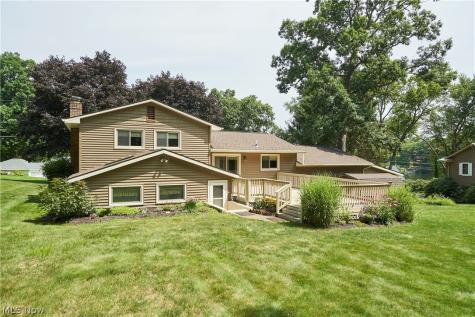 792 Jolson Avenue Akron OH 44319