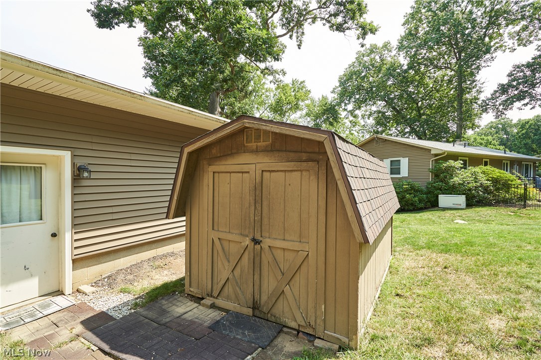 792 Jolson Avenue Akron OH 44319
