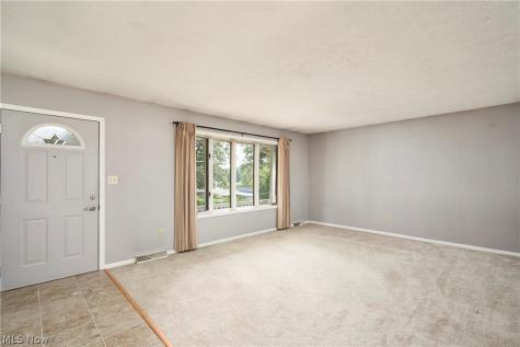 792 Jolson Avenue Akron OH 44319