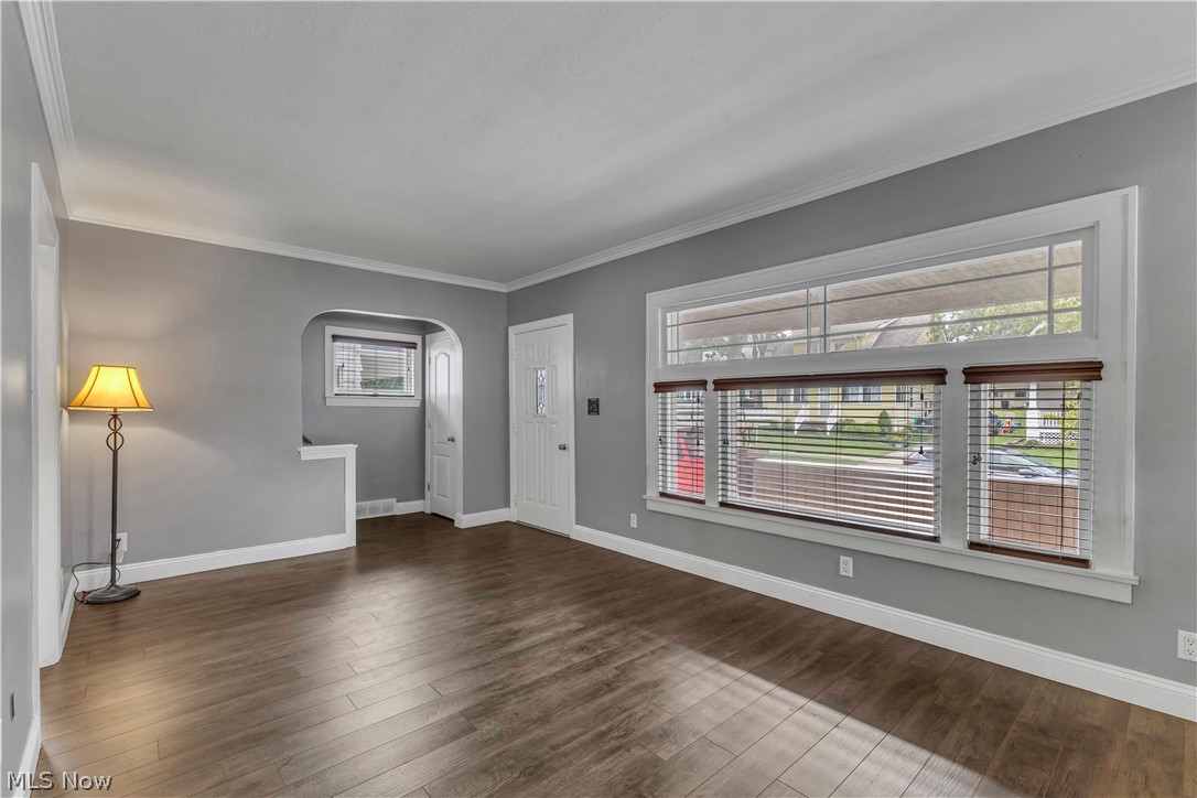 5616 Theota Avenue Parma OH 44129