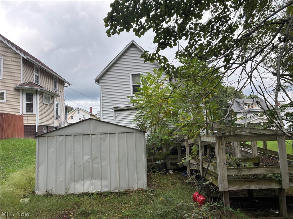 1608 Glendale Place NE Canton OH 44705