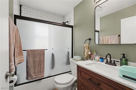4627 20th Street NW Canton OH 44708