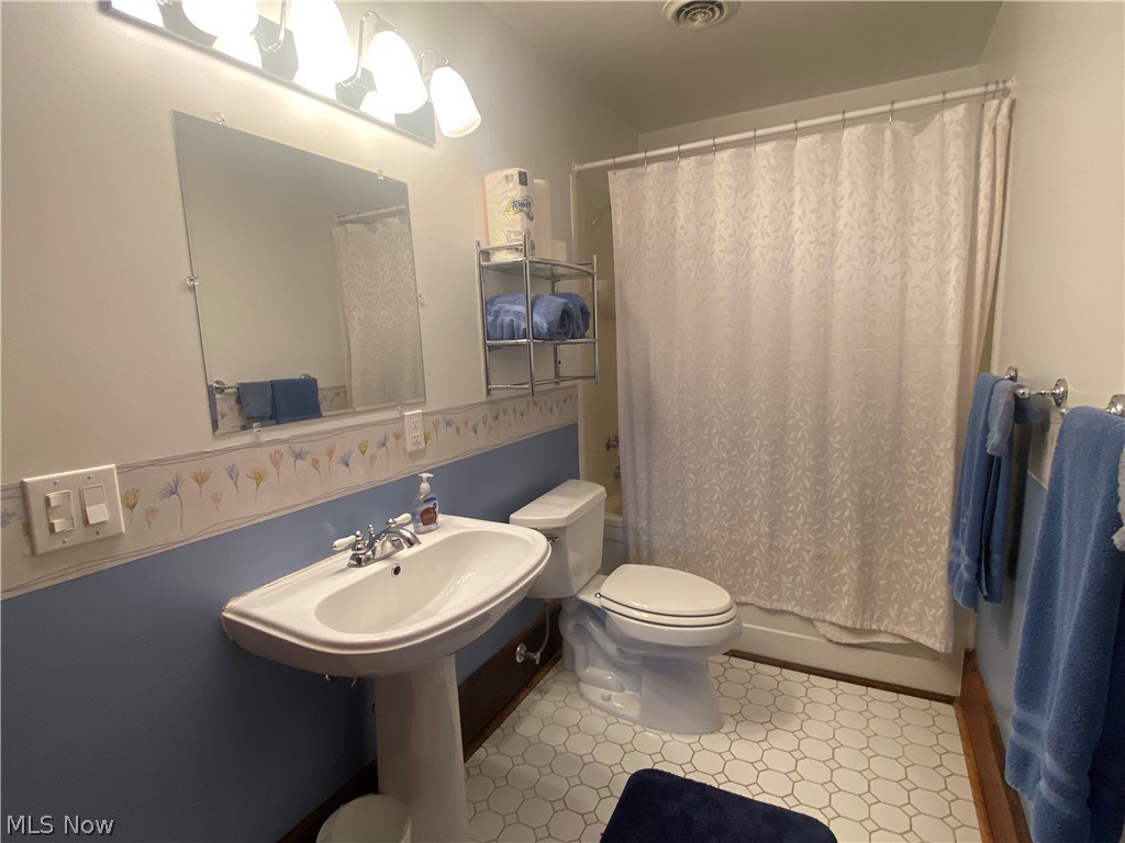 100 Stratton Lane Flushing OH 43977