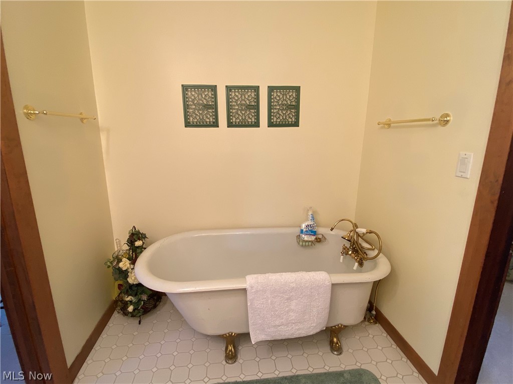 100 Stratton Lane Flushing OH 43977