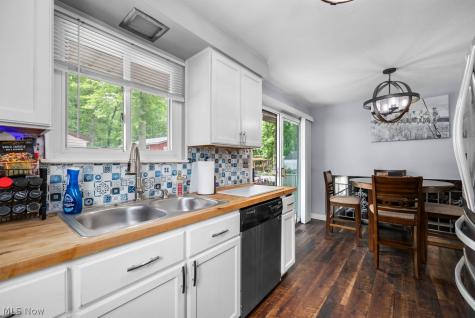 5654 Olive Avenue North Ridgeville OH 44039