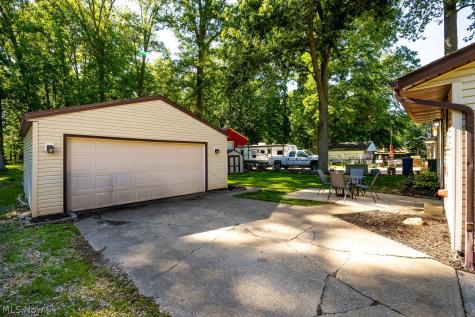 5654 Olive Avenue North Ridgeville OH 44039