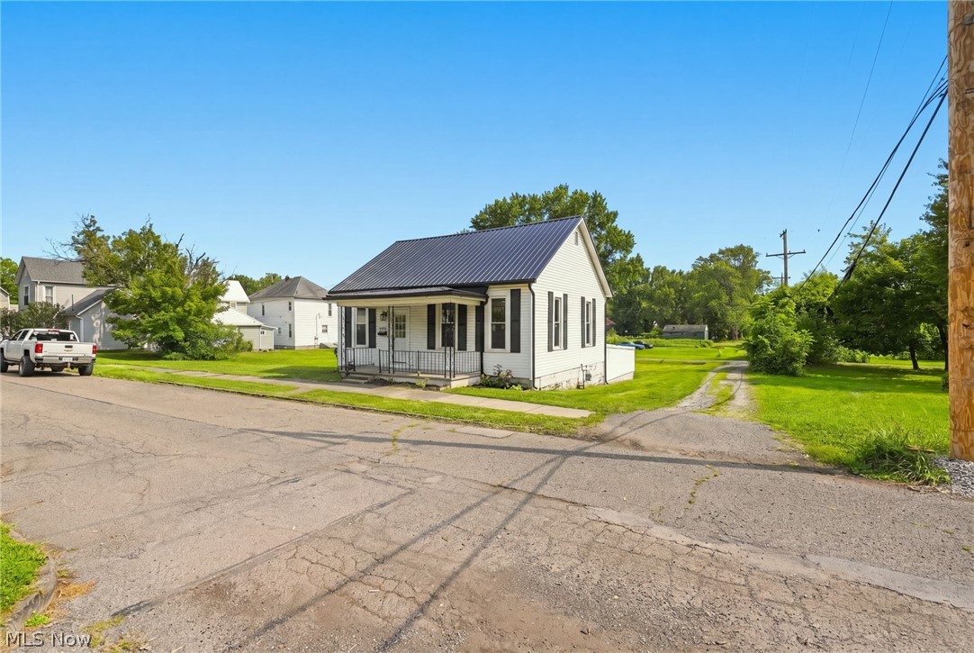 520 Foster Avenue Cambridge OH 43725