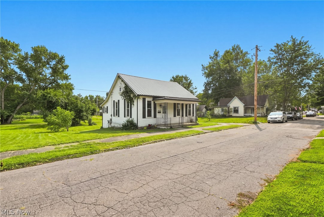 520 Foster Avenue Cambridge OH 43725