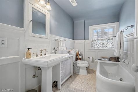 131 N Wheaton Road Akron OH 44313