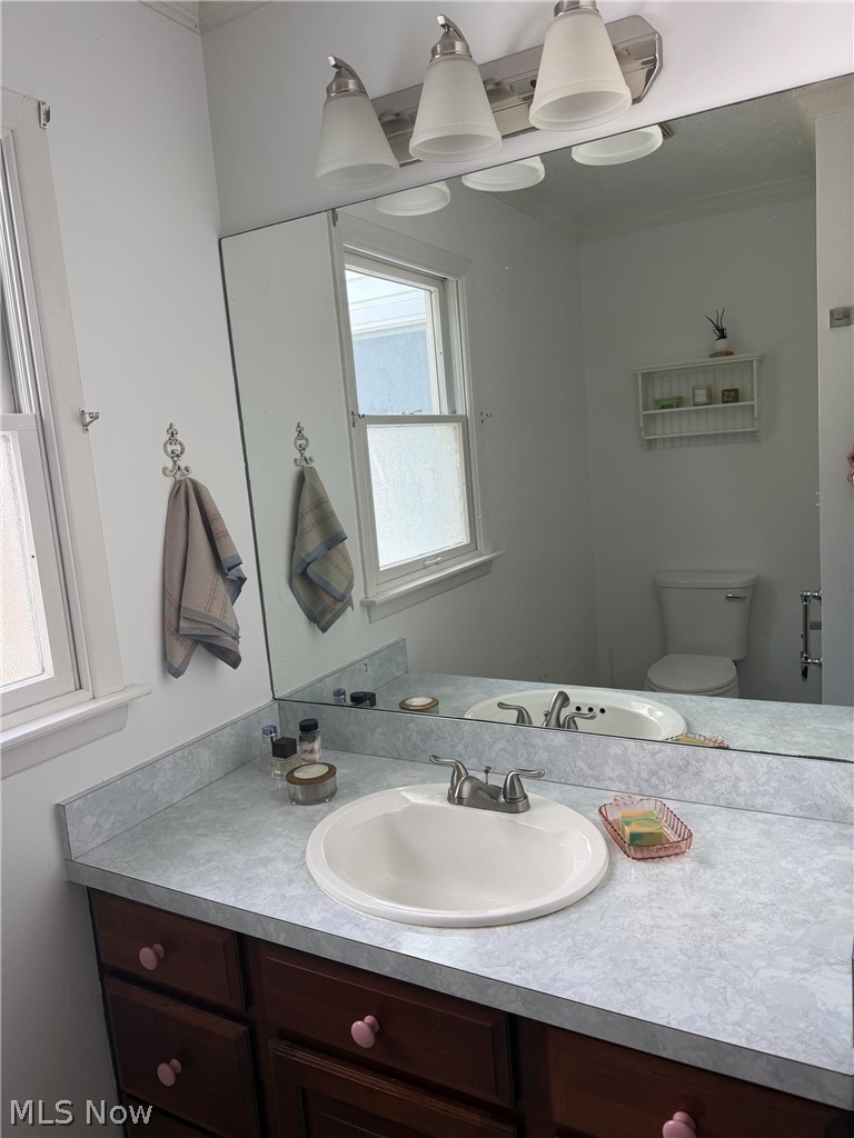206 Allynd Boulevard Chardon OH 44024