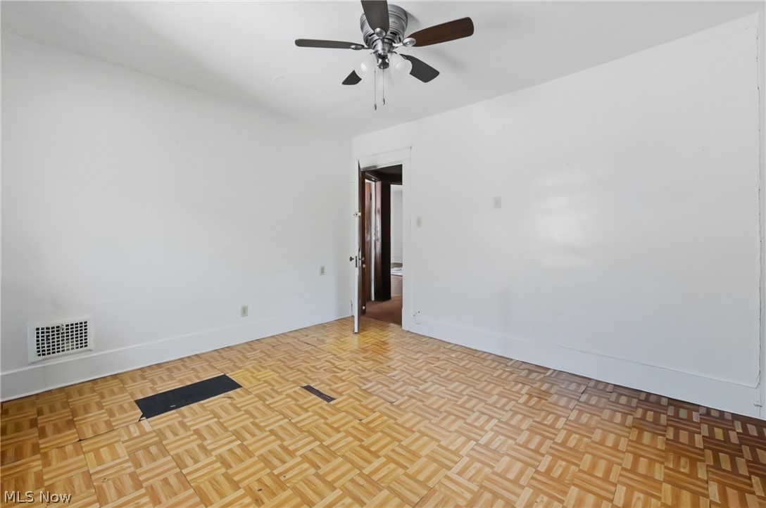 121 Olive Street Girard OH 44420