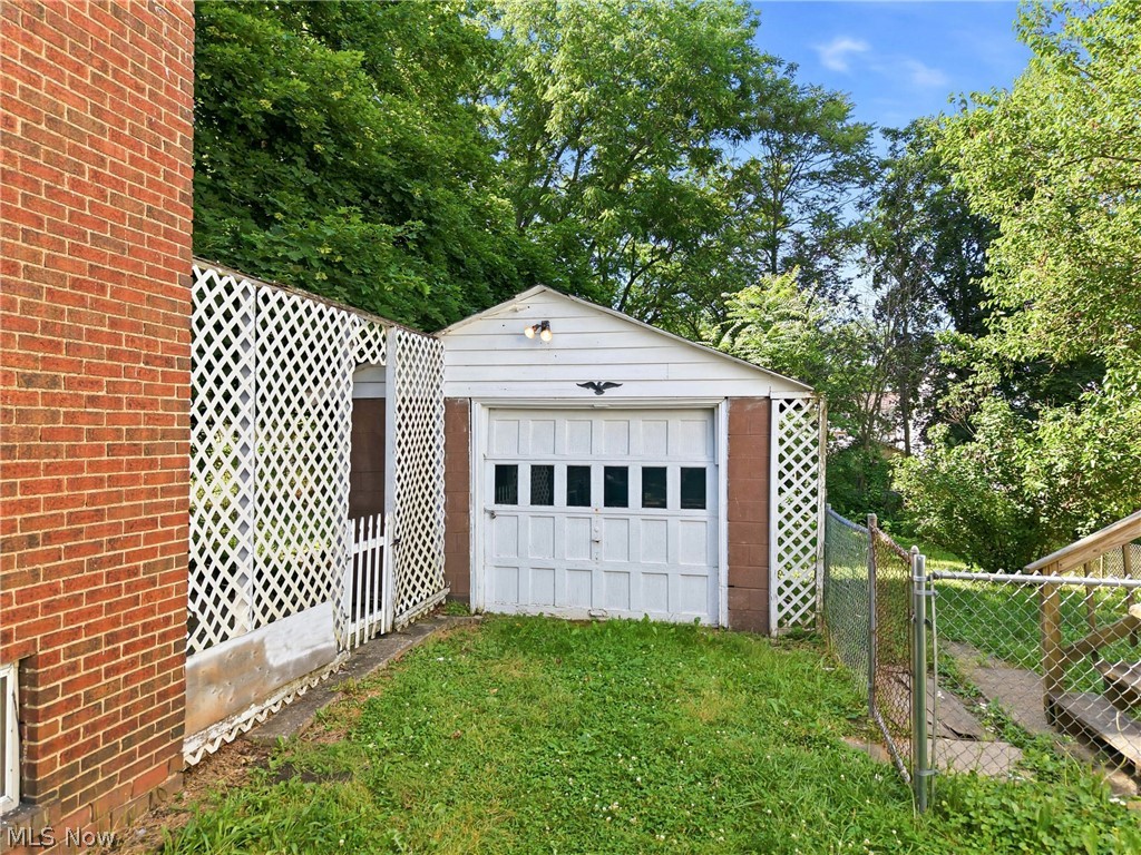121 Olive Street Girard OH 44420
