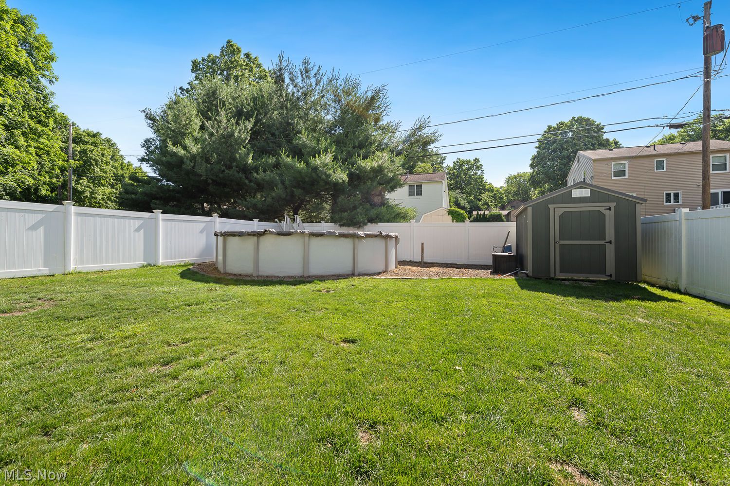 5036 Lindford Avenue NE Canton OH 44705