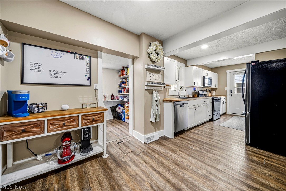 6712 Huron Avenue Madison OH 44057