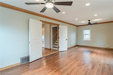 1294 Giel Avenue Lakewood OH 44107