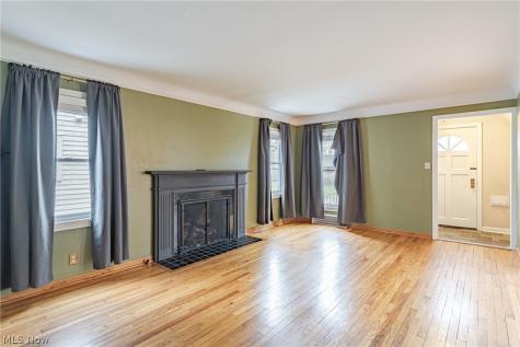 1294 Giel Avenue Lakewood OH 44107