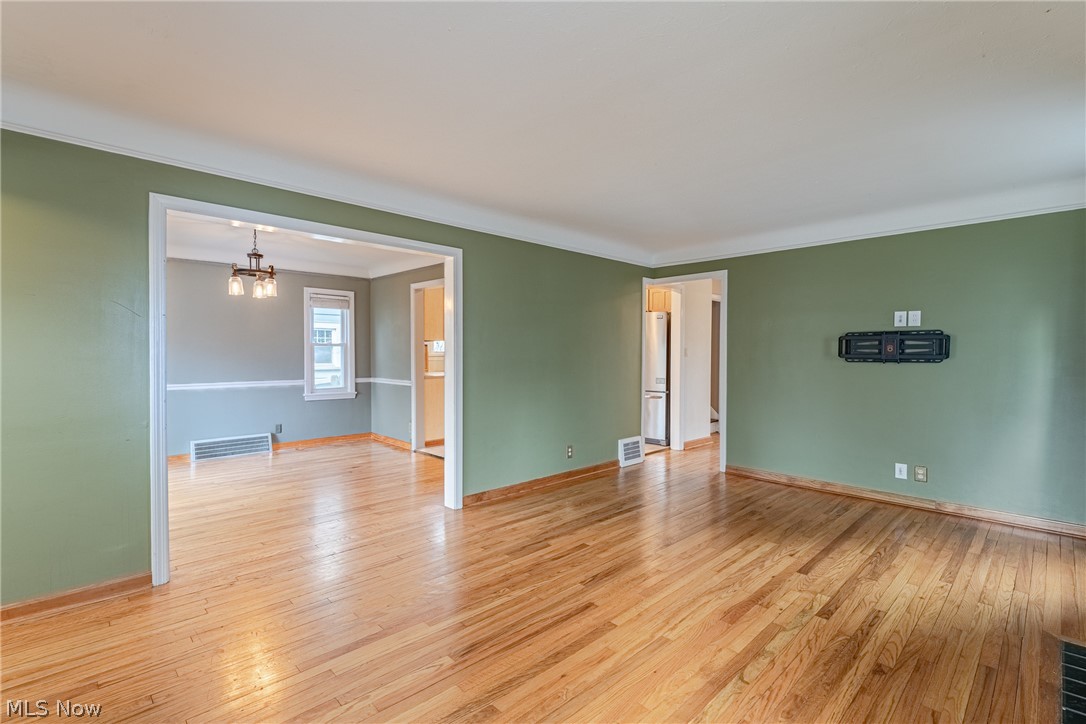 1294 Giel Avenue Lakewood OH 44107