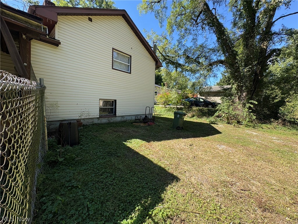 1044 Milan Street N Canal Fulton OH 44614
