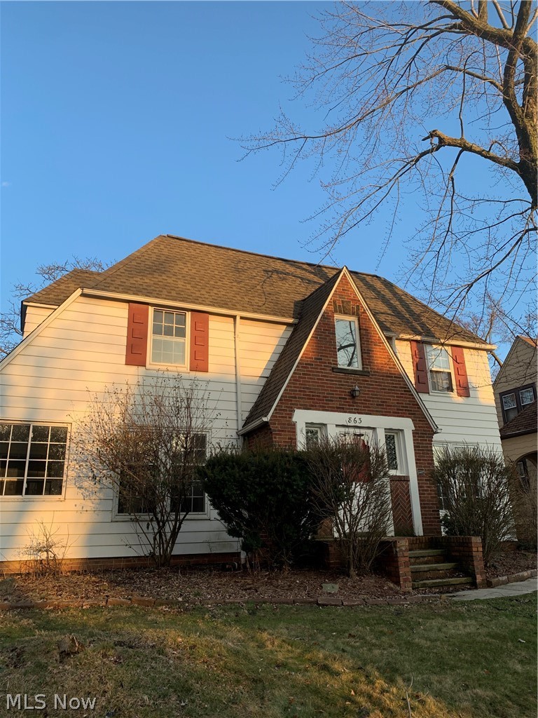 863 Medford Road Cleveland Heights OH 44121