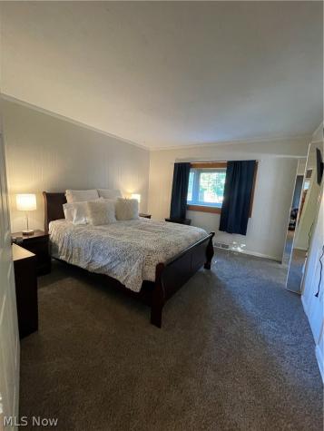 863 Medford Road Cleveland Heights OH 44121