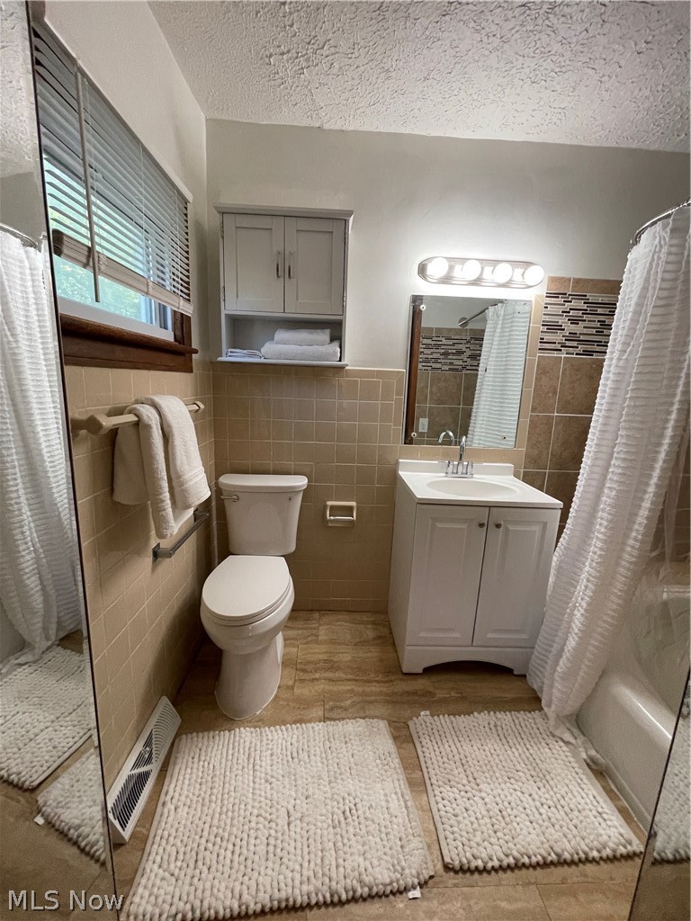 863 Medford Road Cleveland Heights OH 44121