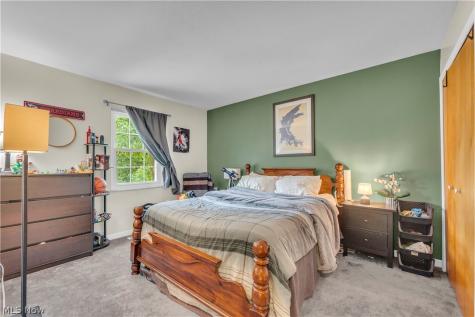 342 Brad Drive Brunswick OH 44212