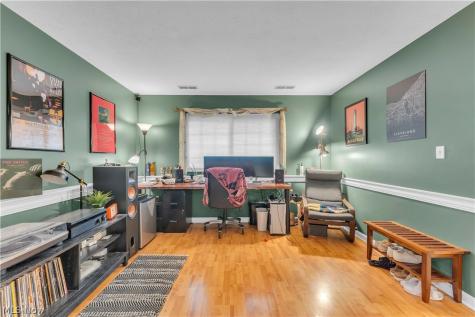 342 Brad Drive Brunswick OH 44212