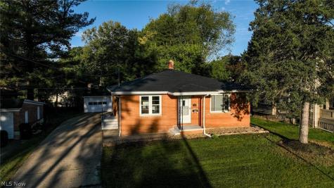 324 N Hawkins Avenue Akron OH 44313