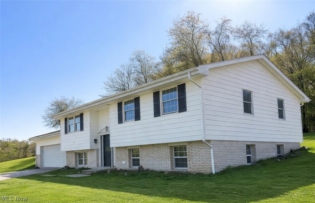 57585 Patty Mine Road Martins Ferry OH 43935