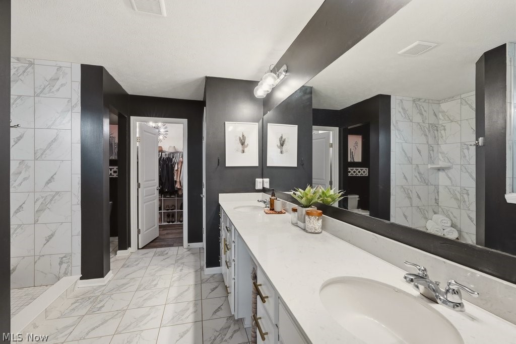 1955 Leisure Lane Stow OH 44224