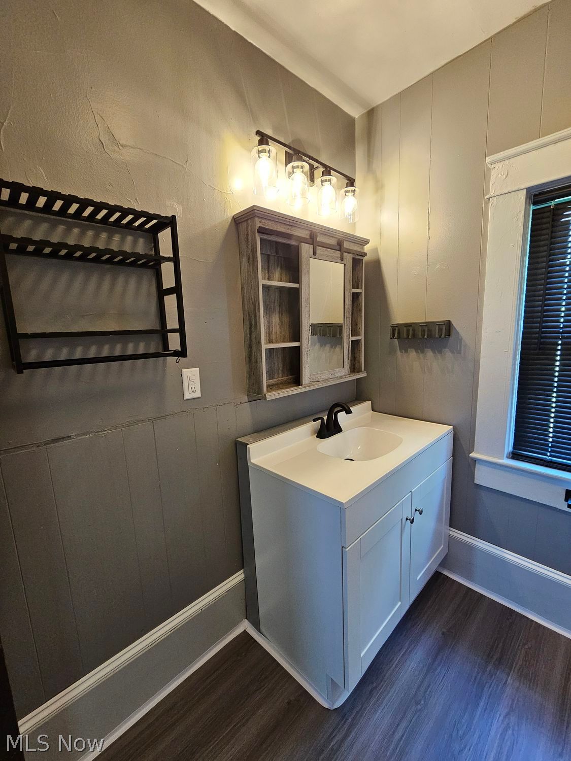 143 W Grant Street Lowellville OH 44436