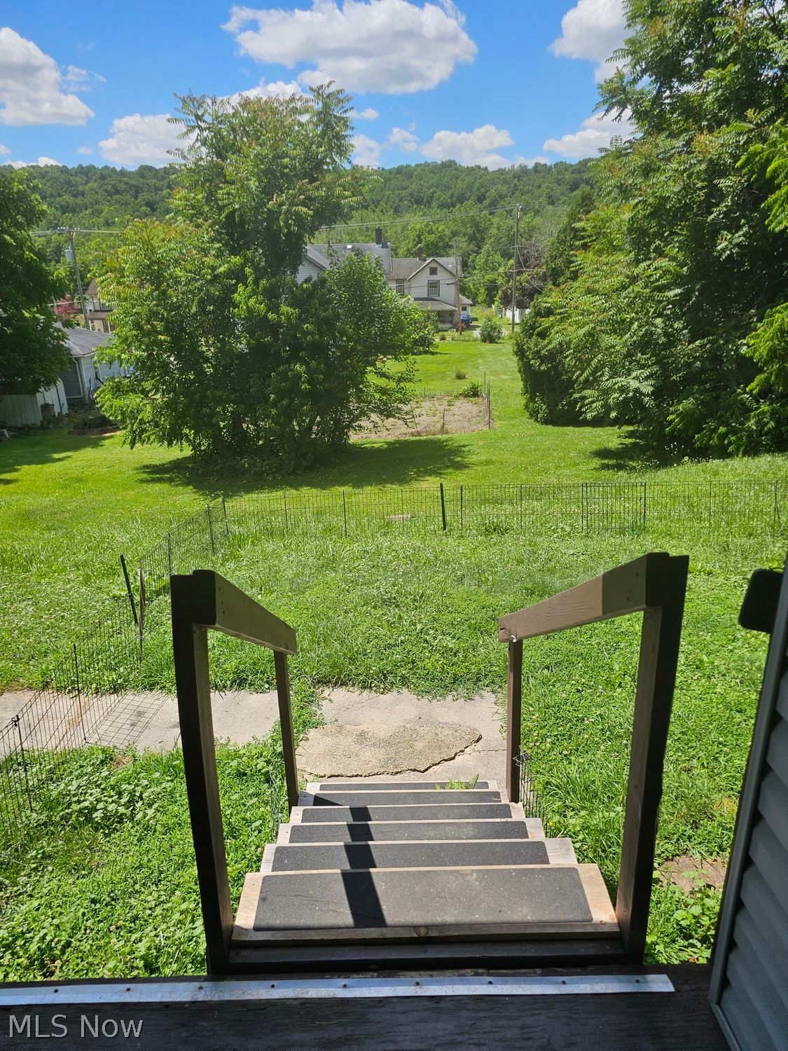 143 W Grant Street Lowellville OH 44436