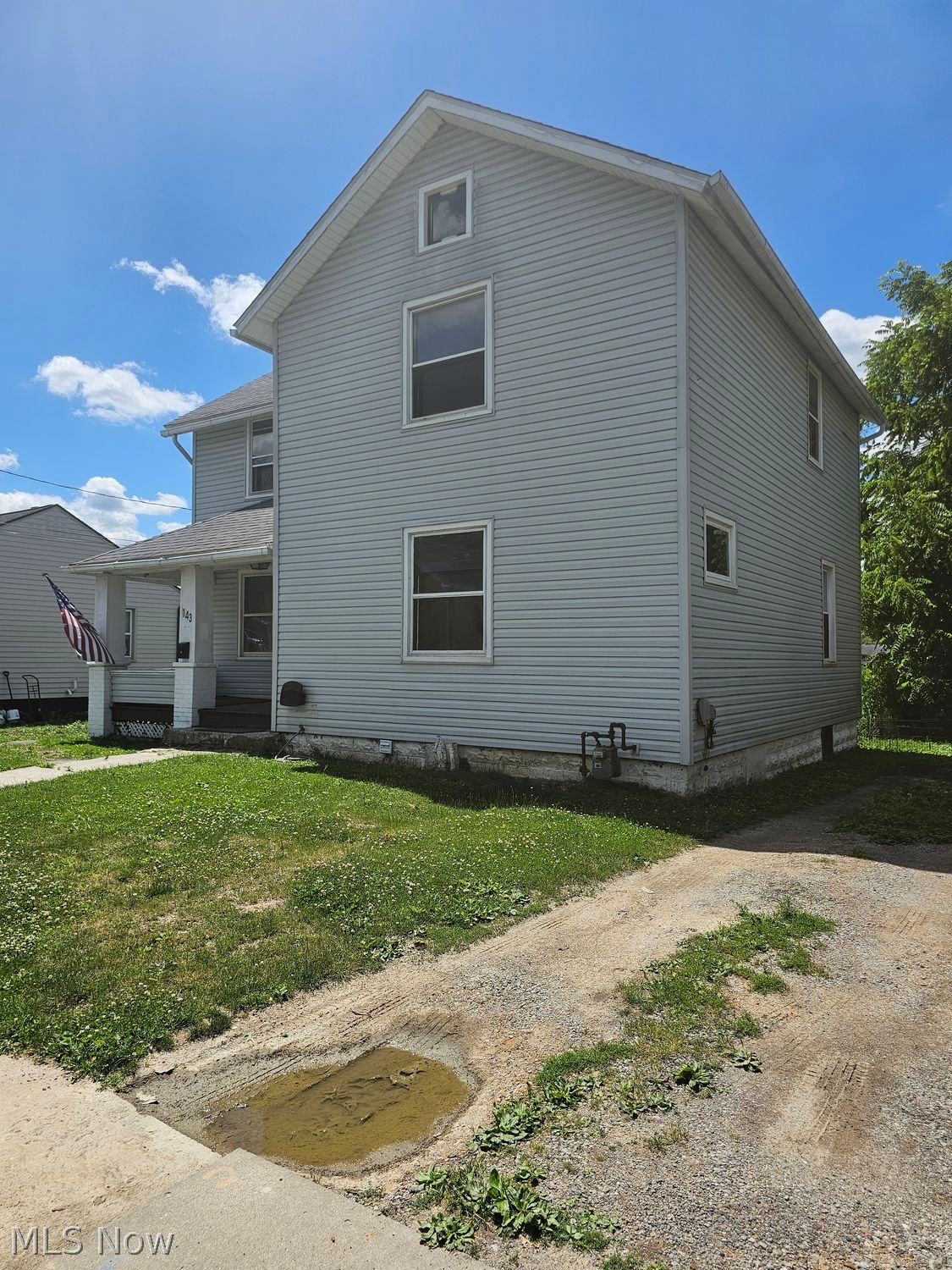 143 W Grant Street Lowellville OH 44436