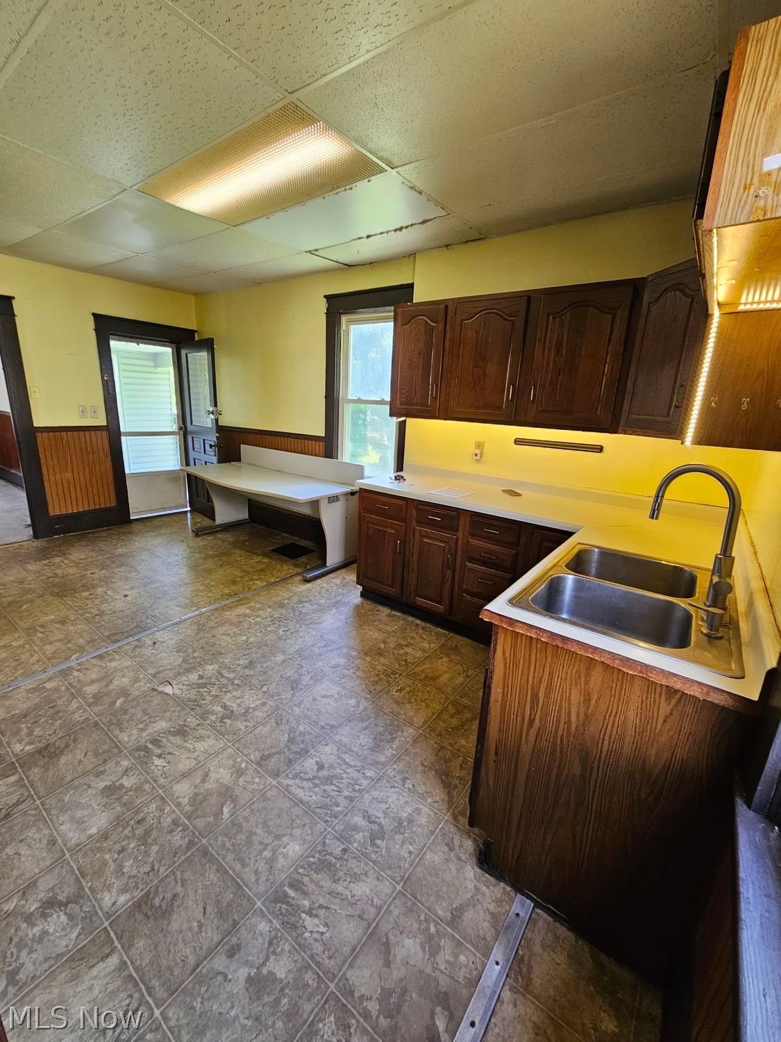 143 W Grant Street Lowellville OH 44436
