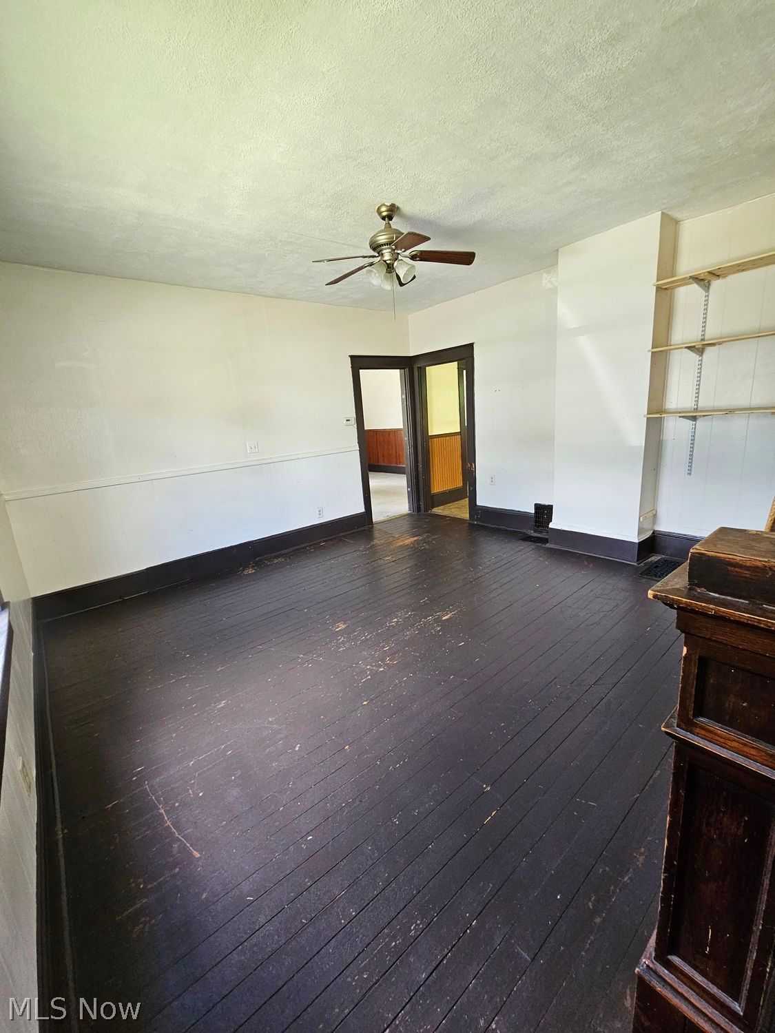 143 W Grant Street Lowellville OH 44436