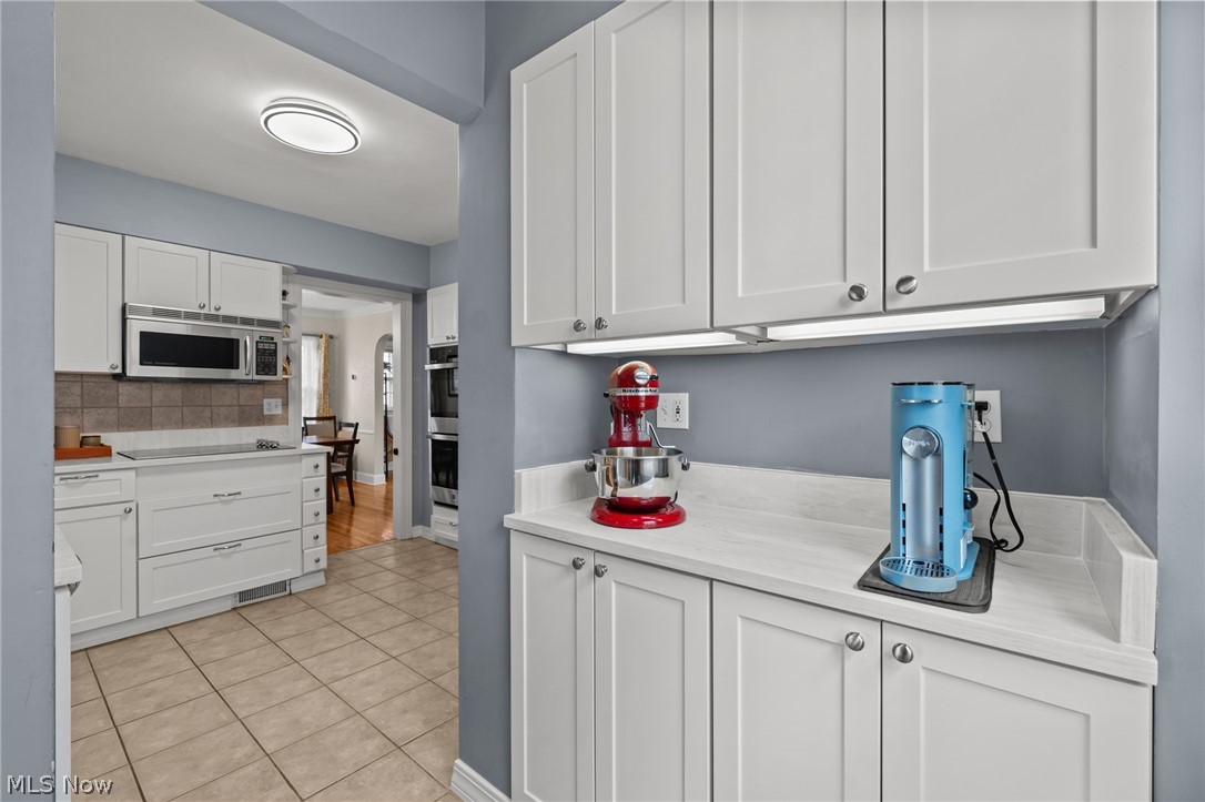 2407 Edgerton Road University Heights OH 44118