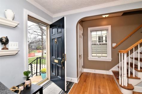 2407 Edgerton Road University Heights OH 44118