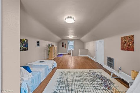 2407 Edgerton Road University Heights OH 44118