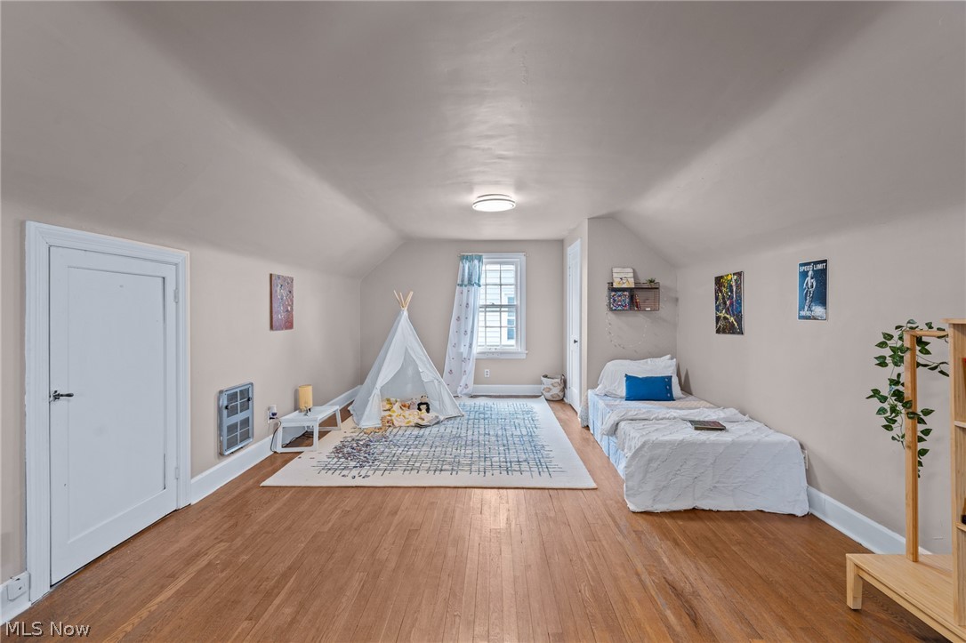 2407 Edgerton Road University Heights OH 44118