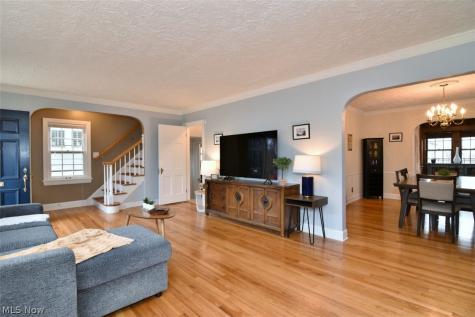 2407 Edgerton Road University Heights OH 44118