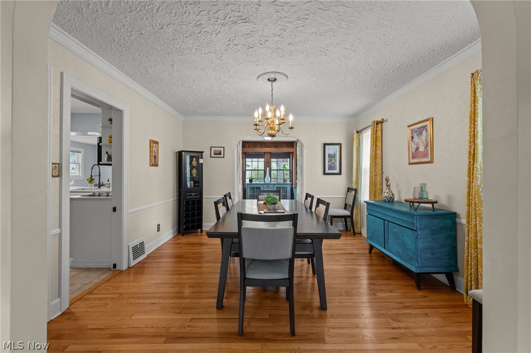 2407 Edgerton Road University Heights OH 44118