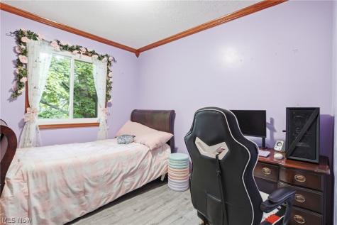 7909 Lake O Springs Avenue NW North Canton OH 44720