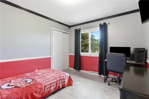 7909 Lake O Springs Avenue NW North Canton OH 44720