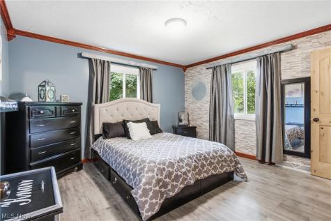 7909 Lake O Springs Avenue NW North Canton OH 44720