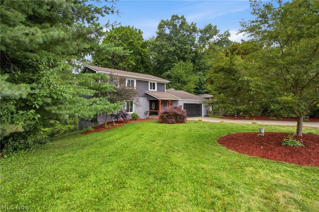 7909 Lake O Springs Avenue NW North Canton OH 44720