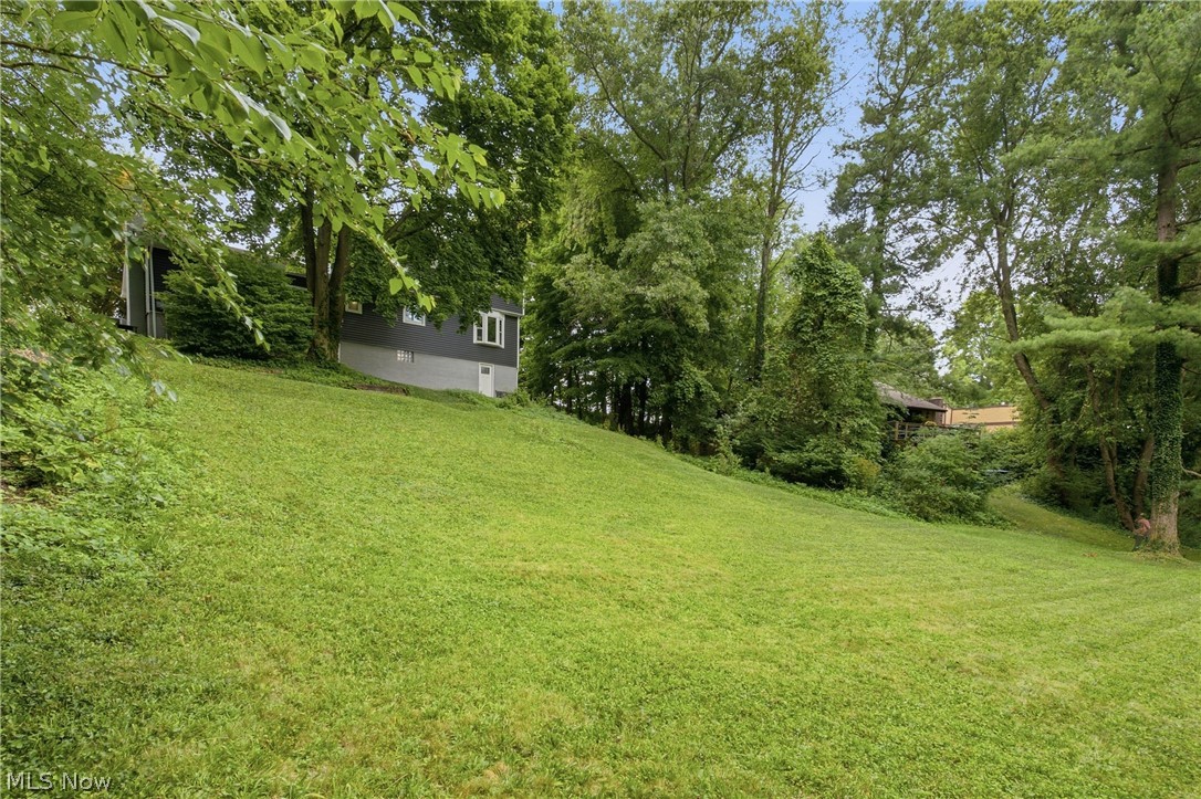7909 Lake O Springs Avenue NW North Canton OH 44720