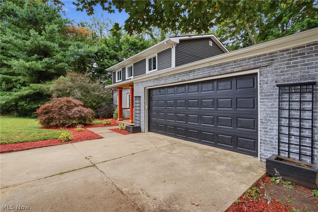 7909 Lake O Springs Avenue NW North Canton OH 44720